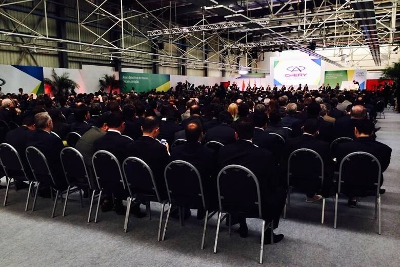 A matriz da montadora já aprovou um investimento de R$ 50 milhões para a
construção da unidade que desenvolverá tecnologias para as próximas
gerações dos modelos nacionais