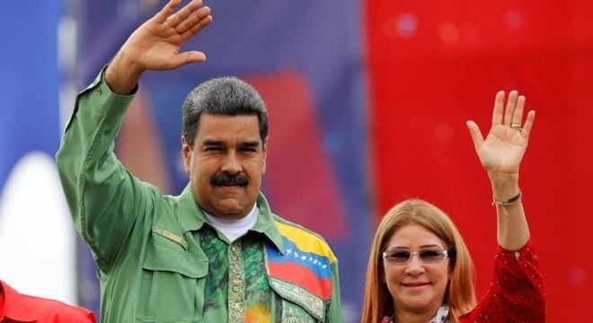 Nicolas Maduro, presidente da Venezuela, e sua esposa, Cilia Flores