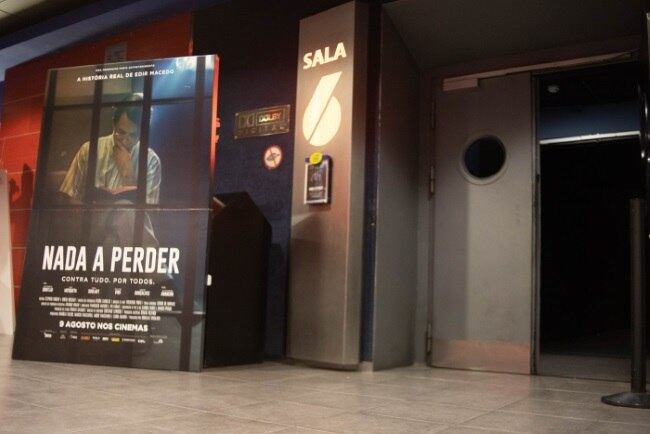 Nada a Perder estreou em 45 salas de cinema de Portugal. Ao todo, 41 cidades portuguesas receberam o lançamento do longa-metragem