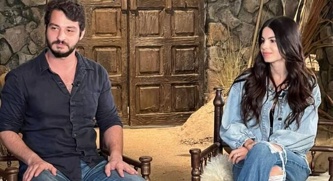 César Cardadeiro e Sthefany Brito participaram do podcast Fora de Série