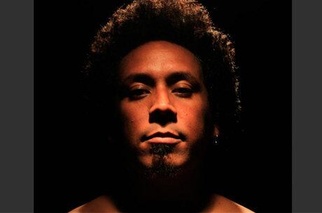 O novo disco reúne participações da banda IFÁ Afrobeat e dos músicos Eric Assmar, Alexandre Tosto, Enio, Juninho Costa (Junix) e Andel Falcão