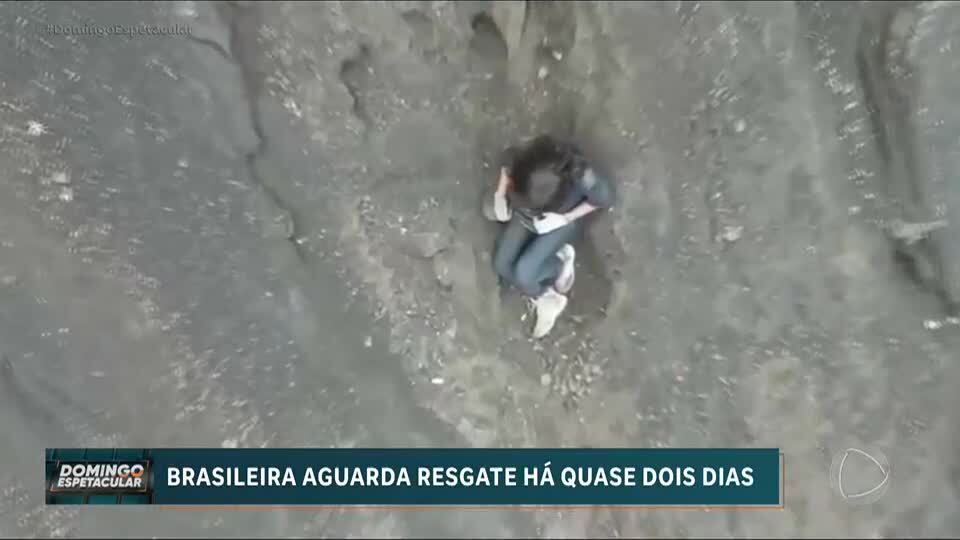 Brasileira aguarda resgate há quase dois após cair em trilha em encosta de vulcão na Indonésia