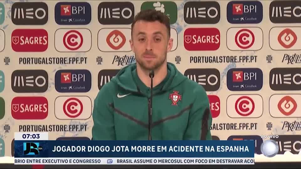 Jogador Diogo Jota, do Liverpool, e o irmão morrem em acidente de carro na Espanha