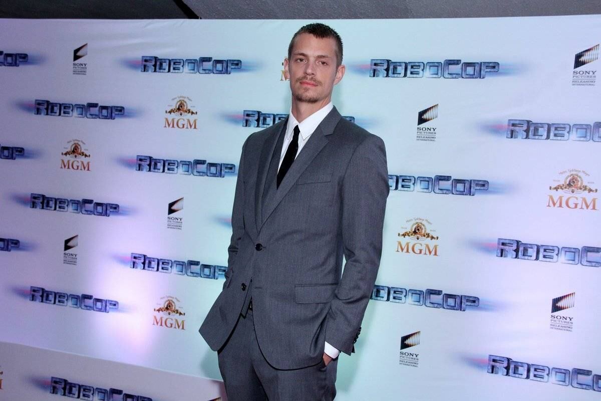 O galã Joel Kinnaman encarou a difícil missão de dar vida a Alex Murphy, o policial-ciborgue Robocop
