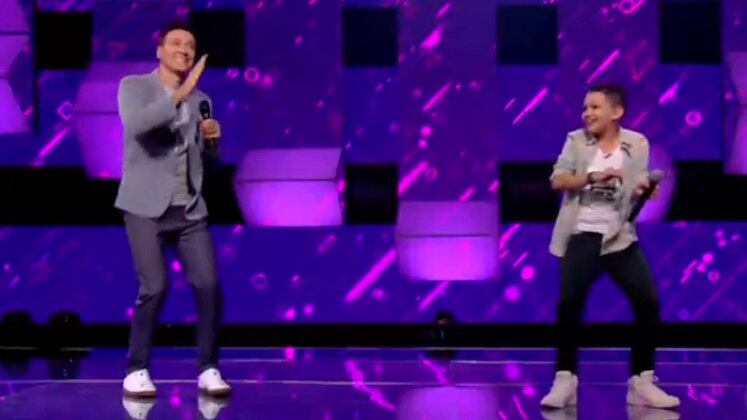 O participante Pedro Henrique revelou que era fã do músico e jurado Marcelo Tchakabum. Faro pediu para o especialista cantar um trecho de seu grande sucesso Tesouro do Pirata (Onda Onda) e todos se jogaram na dancinha