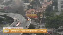 Carro pega fogo na avenida Washington Luiz, zona sul de São Paulo