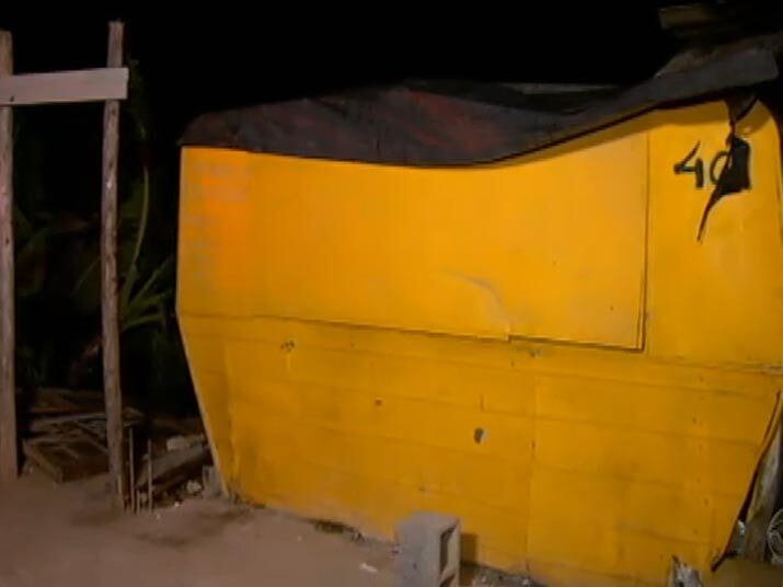 O rapaz era proprietário de um trailer, que era utilizado para vender lanches e servia de ganha pão do criminoso. E foi no local de trabalho que a Polícia encontrou a prova do crime. Veja na reportagem
+ Quer ver tudo o que rolou no Cidade Alerta? Veja a íntegra no R7 Play