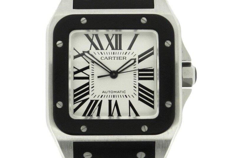 Já este Cartier Santos 100, caixa em aço e pulseira em
borracha, também com visor em cristal de safira é ainda mais caro. O lance inicial
é de R$ 14.900, mas poderia custar até R$ 16 mil nas lojas