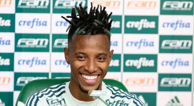 Tchê Tchê está feliz por chegar ao 100º jogo pelo Palmeiras