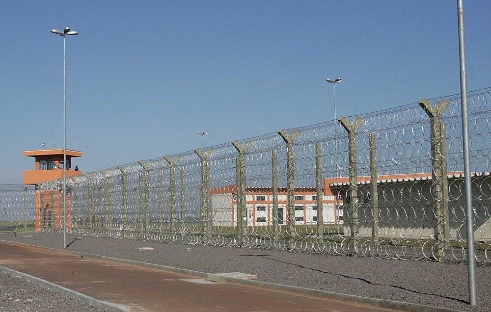 Vista de cerca do complexo penitenciário de Catanduvas, o primeiro presídio federal de segurança máxima do país, no Paraná