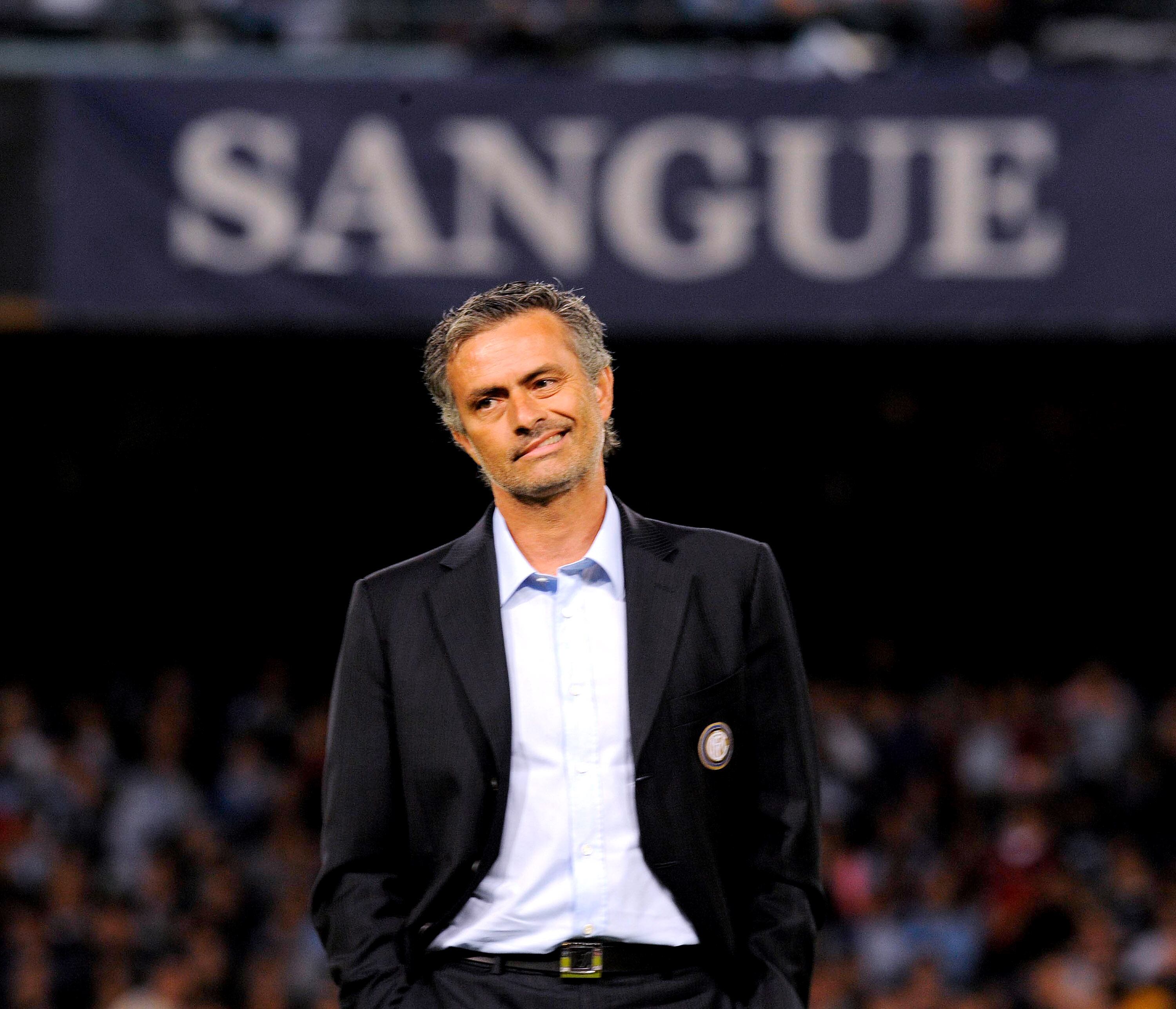 José Mourinho é um treinador português, que é considerado um dos melhores do mundo