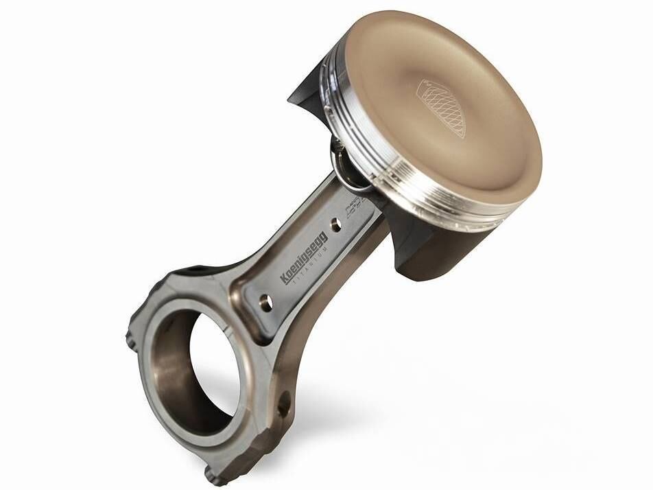 Um dos segredos para a potência fora do comum do Agera One:1 é a adoção de componentes mais leves (e caros) no motor. As bielas (foto), por exemplo, são de titânio — normalmente usado em naves espaciais

Saiba tudo sobre carros! Acesse R7.com/carros
E confira os melhores preços de novos e usados em r7.icarros.com.br
