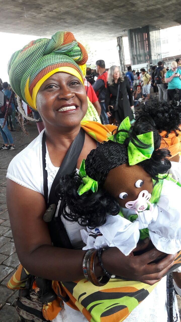 Outros carros de som estavam autorizados a acompanhar a marcha na rua da Consolação