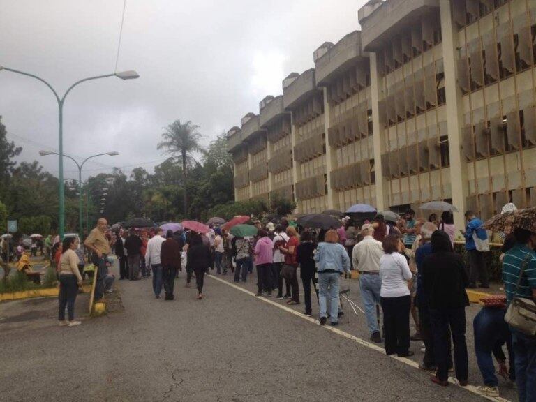 Por outro lado, se o chavismo prevalecer, a Constituinte terá um caminho mais livre e legitimado para implantar as mudanças desejadas por Maduro