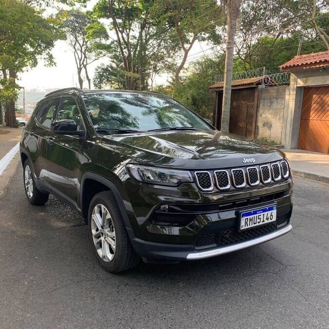 SUV tem transmissão automática de seis marchas