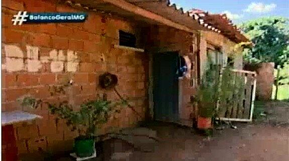 A vítima foi assassinada dentro de casa