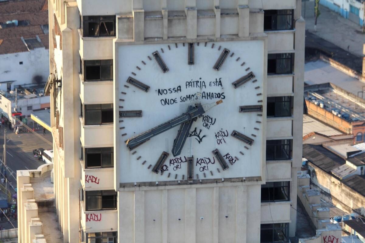 r7rio-022016-relógio