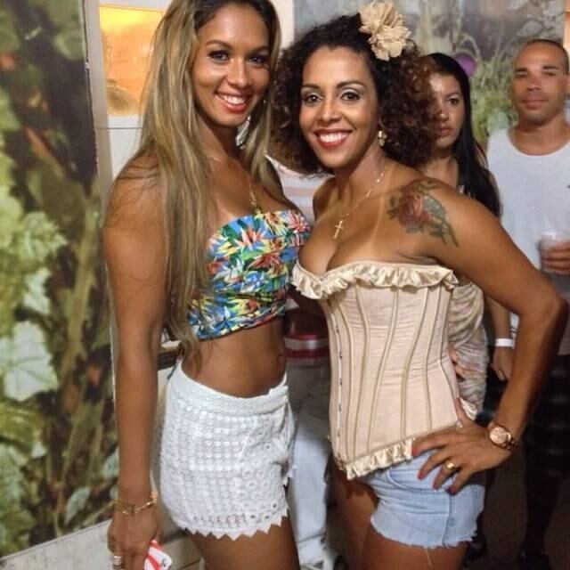 Em um mês, o corpo da musa da Salgueiro mudou