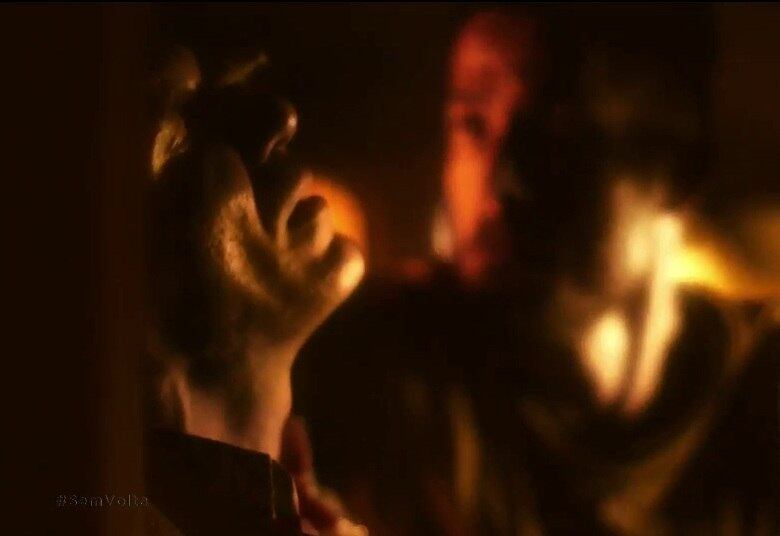 5- O ataque a Veredas

Solis foi um vilão regenerado durante a trama. No episódio em que parte importante do seu passado é explicado, conhecemos Veredas, o chefe mal de Solis. Ele o obrigava a ter atitudes horríveis e matar muitas pessoas por dinheiro. Porém, em uma oportunidade, Solis atacou Veredas e enfiou uma seringa no olho dele. A cena foi intensa 