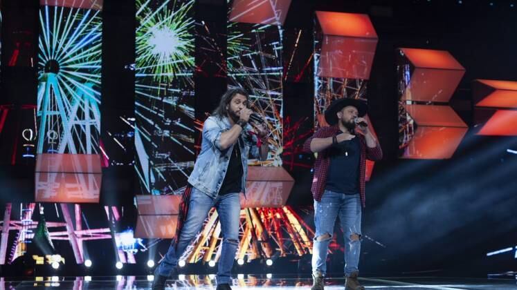De um verdureiro e um roqueiro, nasceu uma dupla sertaneja! David e Mateus trouxeram o hit Festa Louca, de Edson & Hudson.

Acompanhe a grande final do Canta Comigo 3 neste domingo (11), a partir das 17h30, na Record TV. Não perca!

