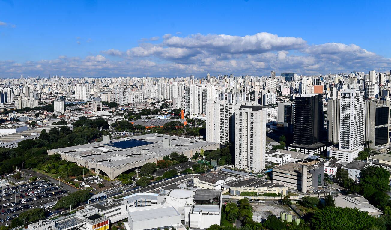 Termômetros devem chegar aos 26°C