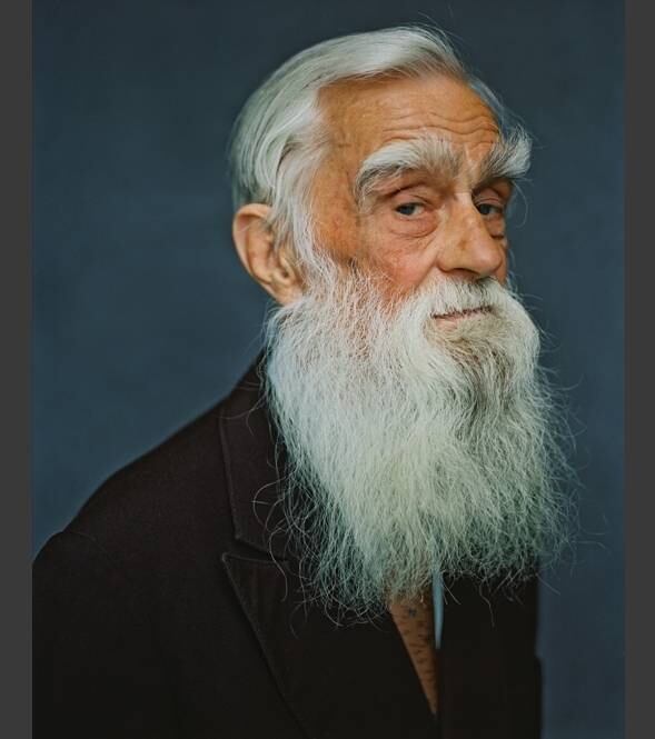 A fotógrafa estoniana Birgit Püve registrou retratos da população do país para mostrar a "cara" do país 23 anos após sua independência da União Soviética