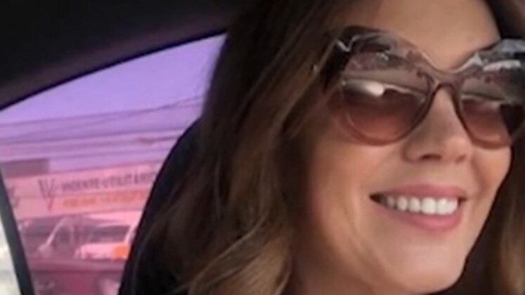 Para ela, o primeiro desafio foi aceitar a doença e entender que teria que passar por aquilo. Simony chorou muito no começo e sentiu medo de deixar os filhos