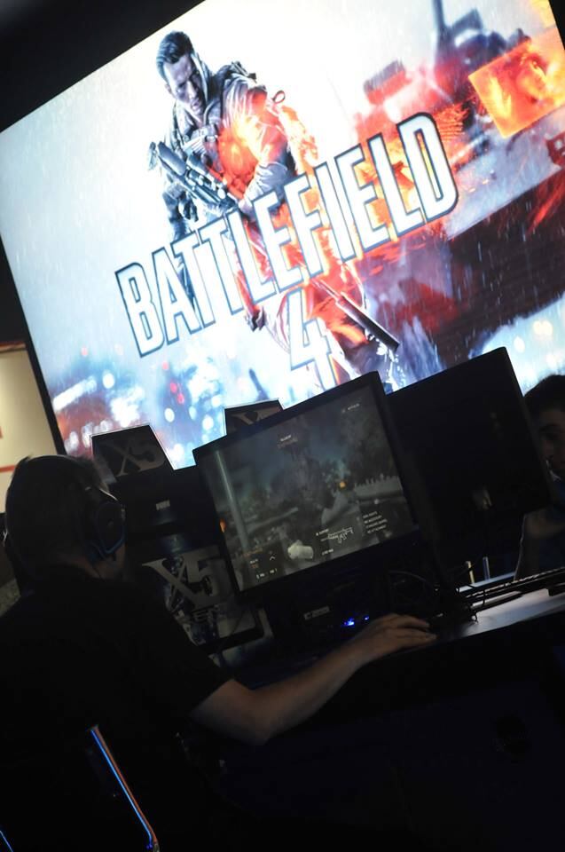 A equipe da Brasil Game Show divulgou diversas novidades que seriam apresentadas, entre elas vários games e os consoles Xbox One e PlayStation.