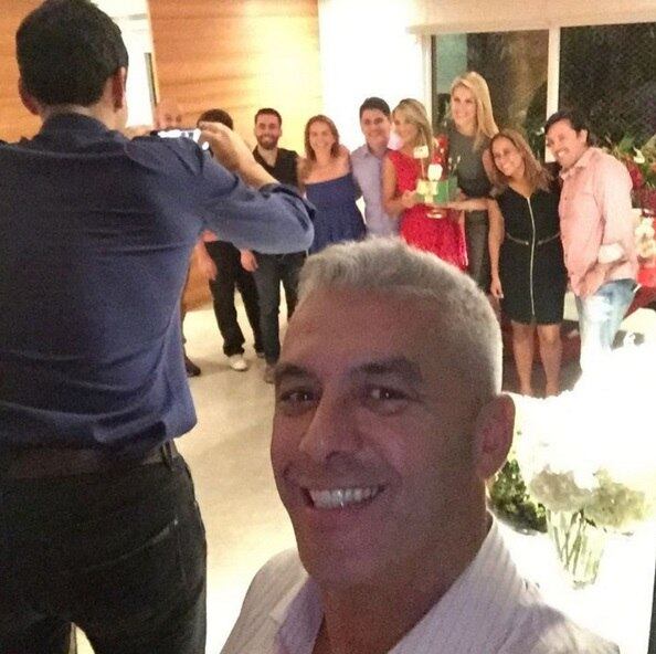 Marido de Ana Hickmann, Alexandre Corrêa mostrou também os bastidores da reunião em seu Instagram