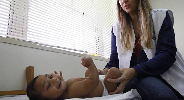 Brasil teve explosão de nascimentos de bebês com microcefalia causada por vírus da zika entre 2015 e 2017