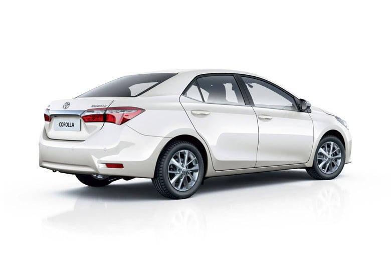 A nova geração ganhou lanternas que invadem a lateral e são bipartidas pela tampa do porta-malas, como no Corolla atual
LEIA TAMBÉM
Toyota Corolla atual não é mais produzido em Indaiatuba (SP); nova geração chega em março
Saiba tudo sobre carros! Acesse R7.com/carros