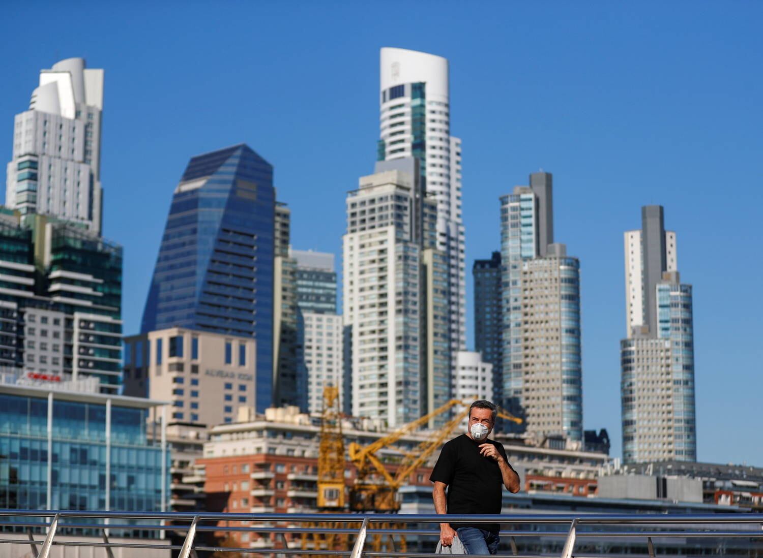 Argentina tem recorde de novos casos diários