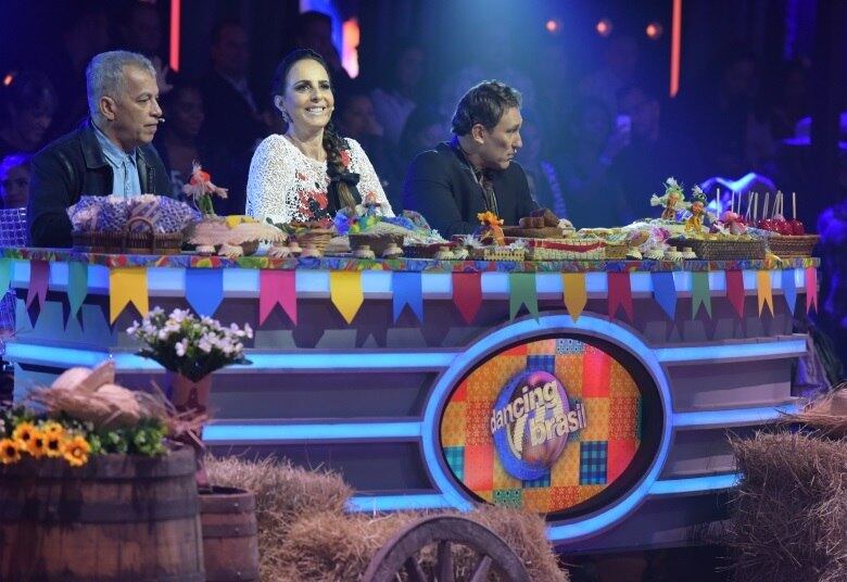 O tema caipira conquistou até a mesa dos jurados Jaime Arôxa, Fernanda Chamma e Paulo Goulart Filho, que foi decorada especialmente para a ocasião