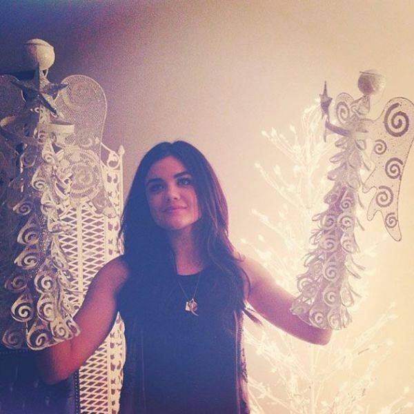 33. Lucy Hale, de 24 anos, é uma atriz e cantora country americana, mais conhecida por atuar no elenco principal da série de televisão Pretty Little Liars. Esta foto recebeu 2,936,339 curtidas