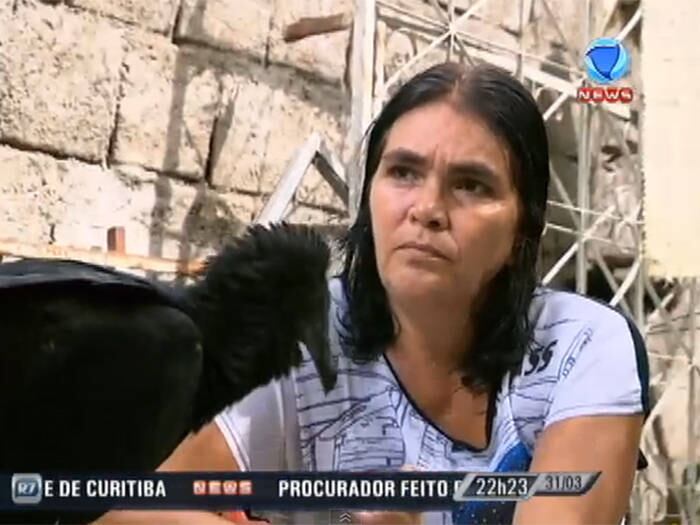 

A dona desse bichinho de estimação pra
lá de inusitado é Lúcia, uma cuidadora de idosos apaixonada por animais


