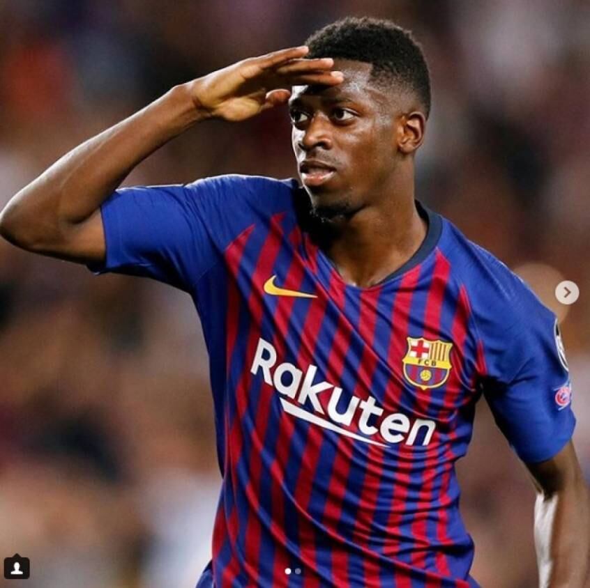 Barcelona proíbe Dembelé de dormir com celular desligado, diz jornal