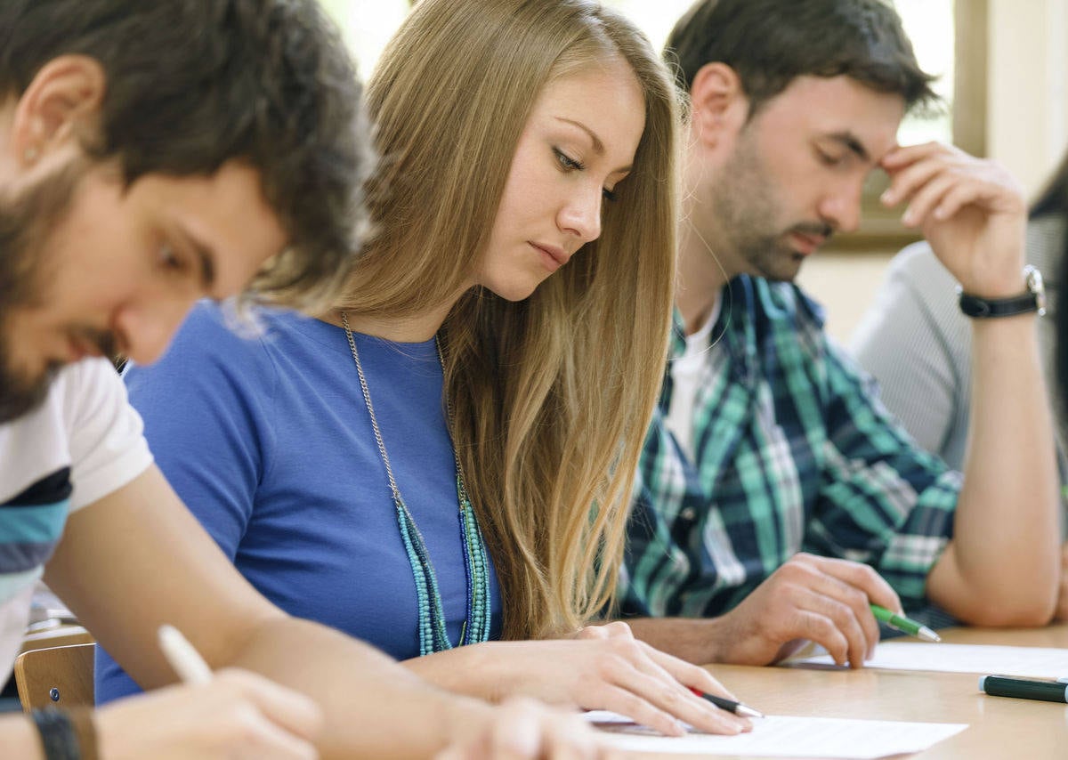 O MEC (Ministério da Educação) informa que serão oferecidas 6.825 vagas em 43 universidades federais