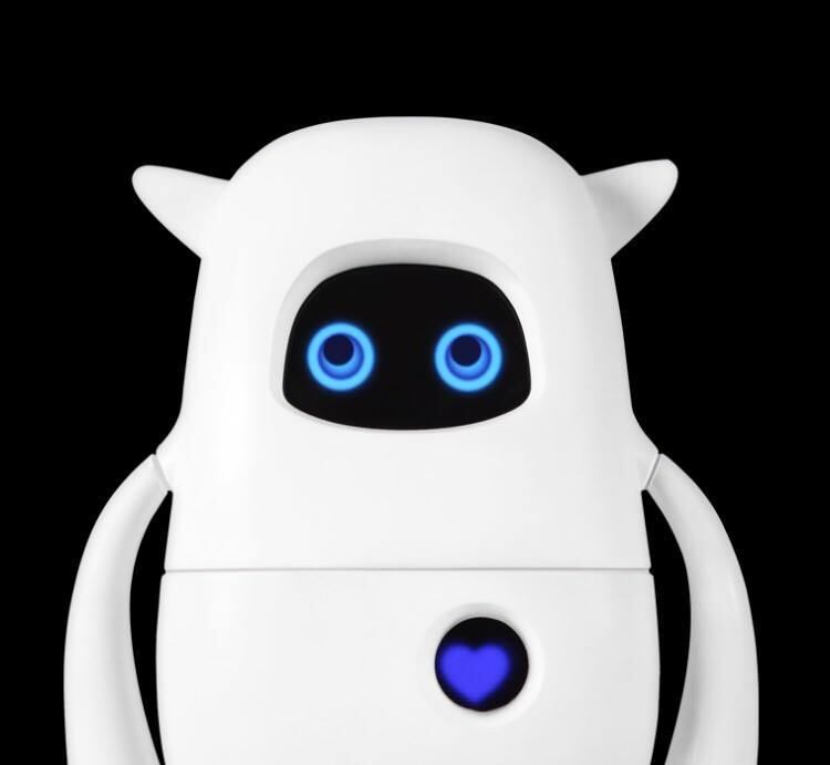 Existem robôs que correm mais rápido que você e outros que te caçam sem se importar com adversidades, mas também existe um que só quer conversar e, quem sabe, ser seu amigo. Saiba mais sobre o Musio nas próximas imagens