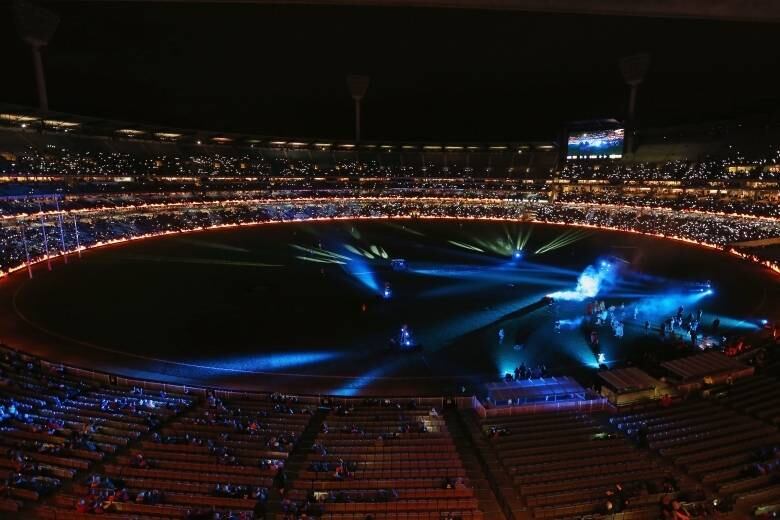 10. Melbourne Cricket Ground
Inaugurado em 1893, o estádio, situado em Melbourne, na Austrália, chegou a comportar 120 mil pessoas na década de 70. Hoje tem capacidade de 100.024
