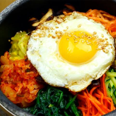Dolsot bibimbap: conhecido como