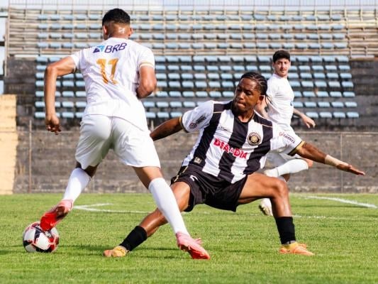 Samambaia derrotou o Sobradinho por 3 a 0 e tirou rival do G4