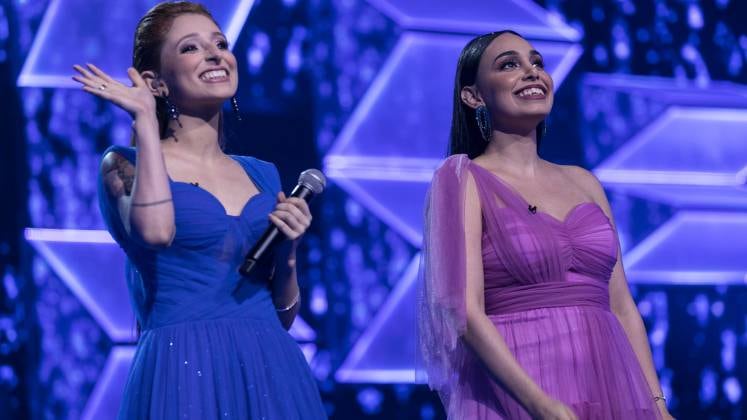 Para a final do reality musical, Jade, de 26 anos, e Judye, de 23, escolheram Can’t You Feel The Love Tonight, sucesso do astro Elton John, e conquistaram 95 jurados
