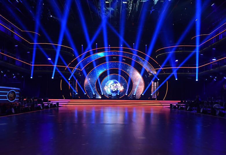 O Dancing Brasil estreia nesta segunda-feira (3), a partir das 22h30, na Record TV. Não perca!