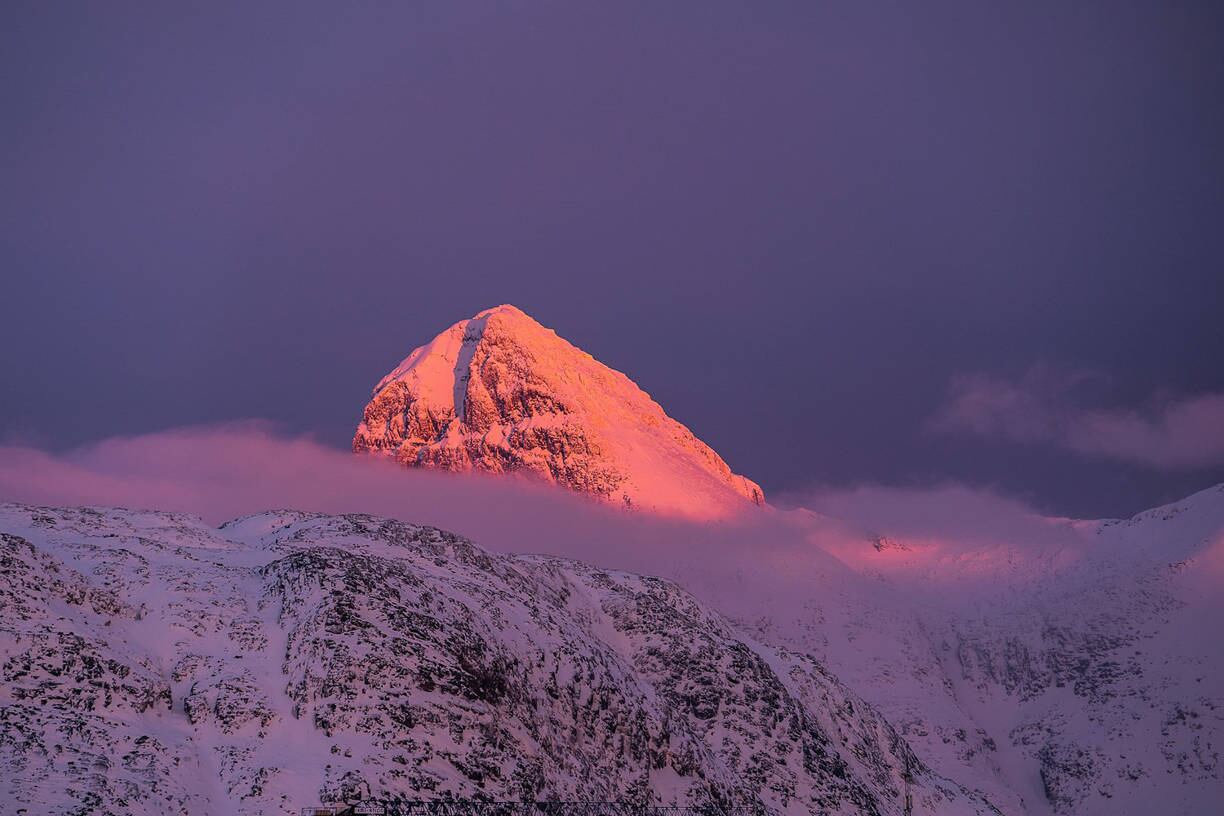 Nuuk (Greenland), 02/04/2021.- A view of a Sunset in Nuuk, Greenland, 02 April 2021 (Issued 03 April 2021). The Danish autonomous territory Greenland will hold parliamentary elections on 06 April 2021. (Elecciones, Groenlandia) EFE/EPA/Emil Helms DENMARK OUT