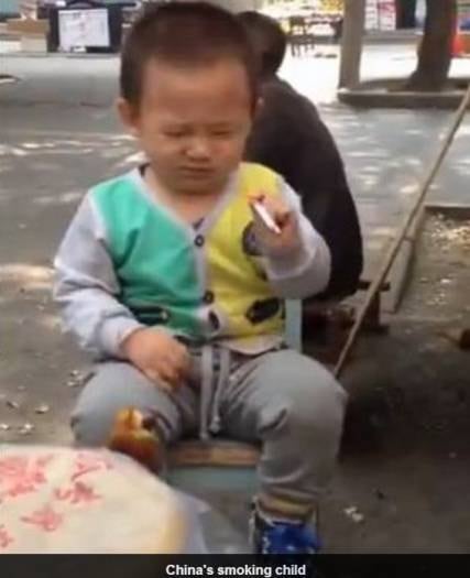 

As imagens provocaram um novo debate sobre o tabagismo na
China. Cerca de 300 milhões de chineses fumam cigarro no país

