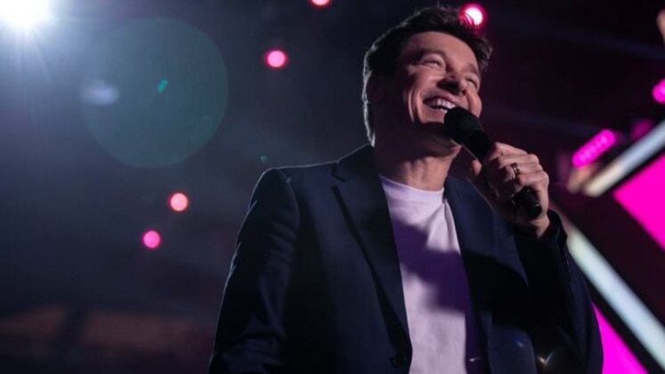 A grande final do Canta Comigo Teen 2 está chegando! Ao longo da temporada, o reality show teve grandes apresentações, com artistas que impressionaram os jurados e o público pelo talento, estilo e carisma. Por isso, o site oficial traz sete bons motivos para você acompanhar a primeira etapa da final, que acontece neste domingo (19), às 18h, sob o comando de Rodrigo Faro, na Record TV