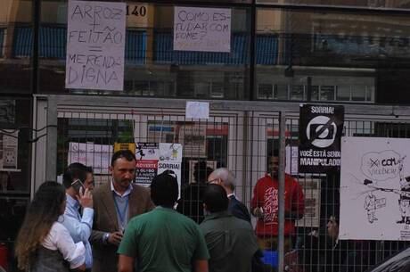 Estudantes seguem ocupando o Centro Paula Souza, no centro