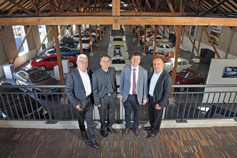 Depois da compra, Frey passou a paixão para seus filhos e, a partir daí, a coleção de clássicos foi aumentando mais