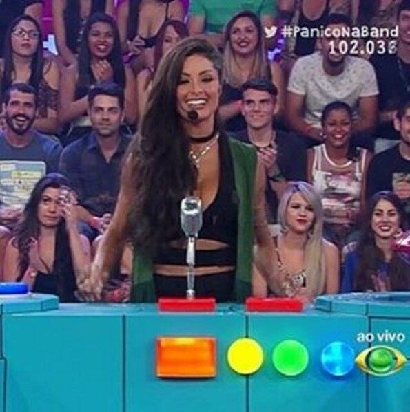Aline Riscado, mais conhecida como a "Verão" de uma marca de cervejas, foi anunciada como a nova integrante do Pânico na Band. A moça chegou com moral e nem é considerada panicat