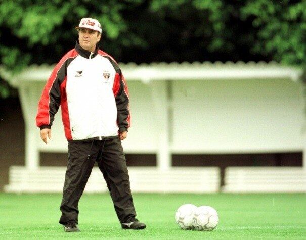Levir Culpi - Em 2000, Levir foi técnico do São Paulo, onde foi campeão paulista em 2000 e vice da Copa do Brasil.